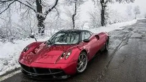 C罗尤文战马竞脚踝受伤，角旗杆恶意行为引发争议